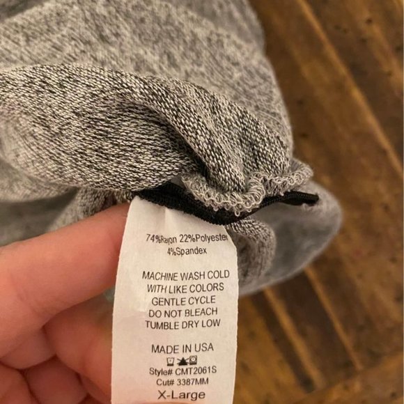 Hello Miz Maternity Sweater- XL - Picture 6 of 6